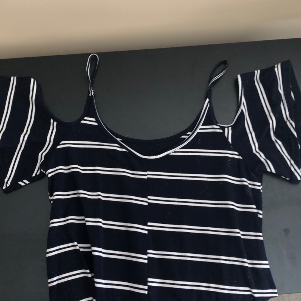 Shoulder showing shirt